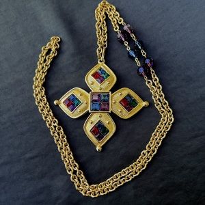 Vintage necklace Napier Galleria Maltese Cross pendant w/ Swarovski crystals